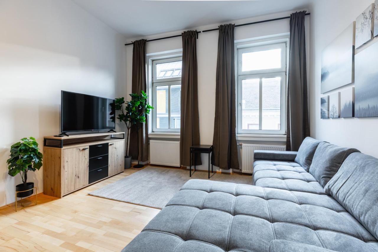 Cozy Apartment Steps Away From Subway Station Вена Экстерьер фото